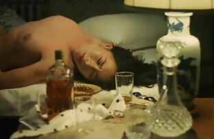 XXX linda loura adolescente vem ao estúdio com porno masini a amiga e faz o seu primeiro po